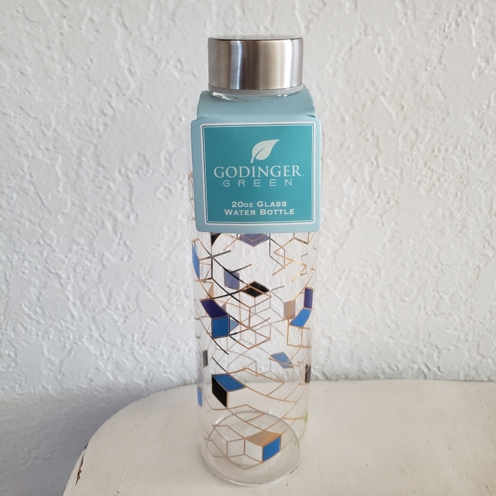 Godinger Green Glass 20oz Water Bottle Container